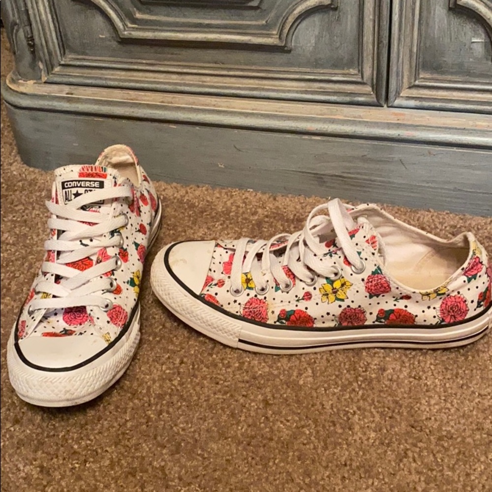 Convers - Picture 2 of 3